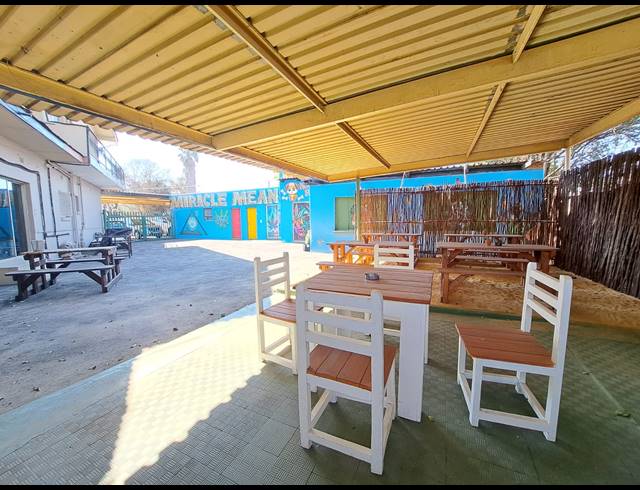 1,345M² BUSINESS FOR SALE IN DALVIEW